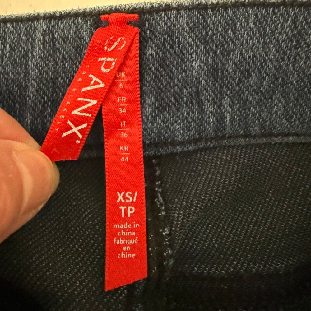 Spanx XS Jean-ish Ankle Leggings Dark Wash 20018R Slimming Shapewear Jegging EUC - Picture 5 of 9